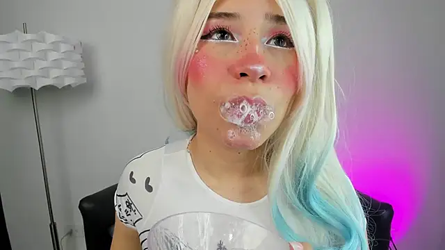 Snapshot of miss__daphne chatting on October 14, 6:10 pm miss daphne online show from October 14, 6:10 pm