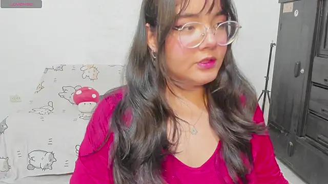 Naoko 7w7 online show from June 1, 1:51 am