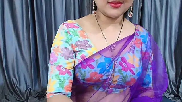 goldiwets online show from December 5, 6:35 am