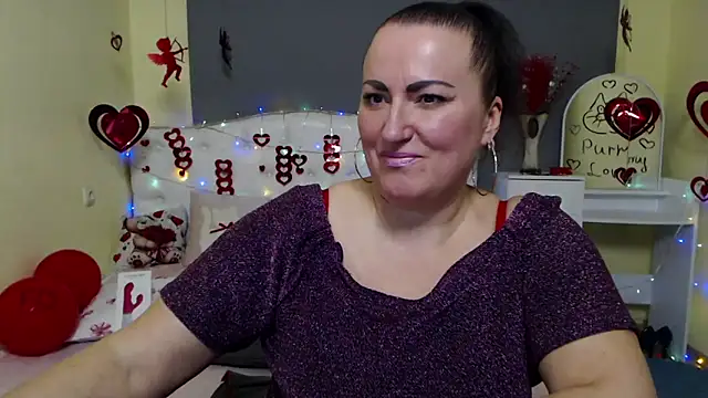 DianaMGG online show from February 5, 9:12 am