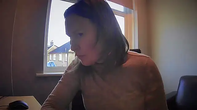 eatmypie69 online show from February 16, 9:42 am