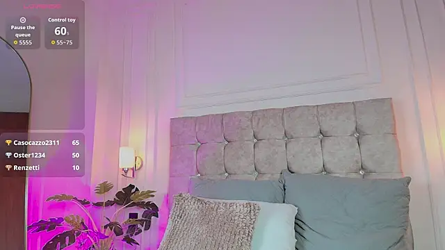 JasmineRoss 1 online show from April 1, 12:00 am