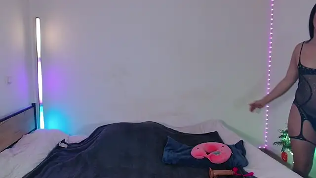 Snapshot of MichelleOwens chatting on November 1, 8:35 pm MichelleOwens online show from November 1, 8:35 pm