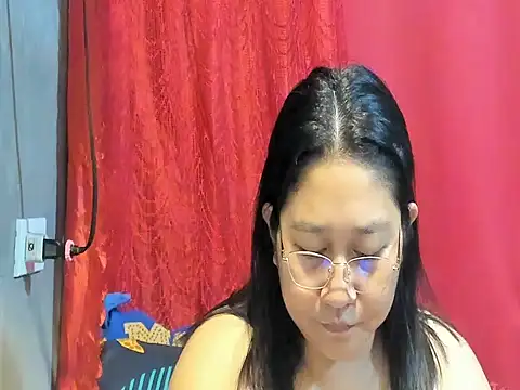 hotchubby88 online show from April 22, 10:45 am