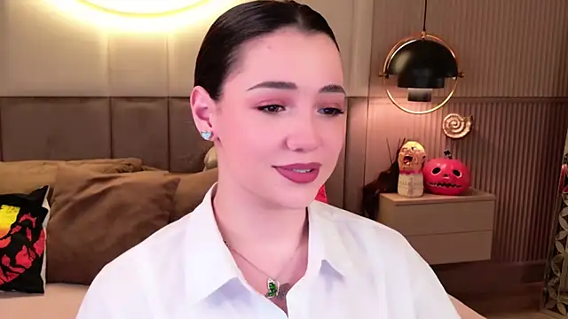 Alice Deleon online show from October 19, 6:48 am