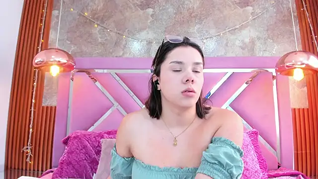 EmmaSulivan online show from November 7, 1:38 pm