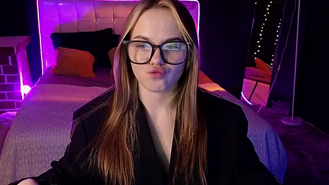 Dyna bae online show from January 31, 7:11 pm