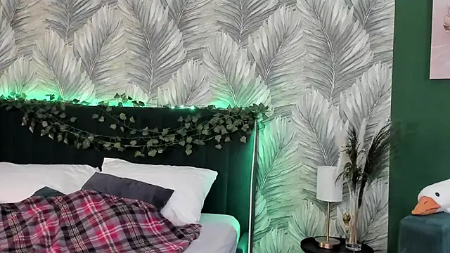 boozekirs  online show from November 5, 3:12 am