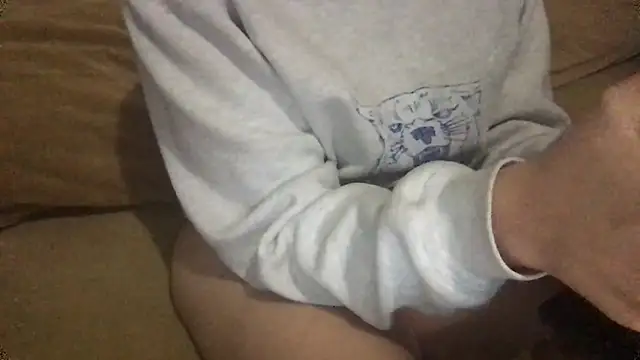 ashleighpink online show from December 3, 2:25 am