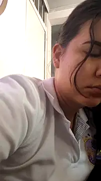brii69 online show from May 19, 2:57 pm