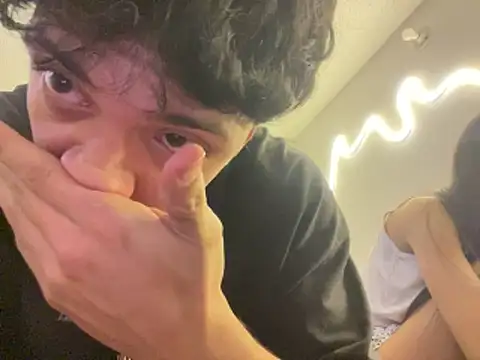 DesireLuxe online show from March 28, 7:30 am