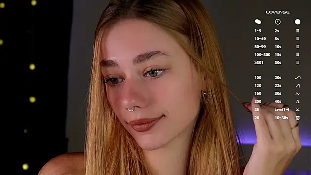 Snapshot of EmilaMills chatting on September 12, 12:55 am EmilaMills online show from September 12, 12:55 am