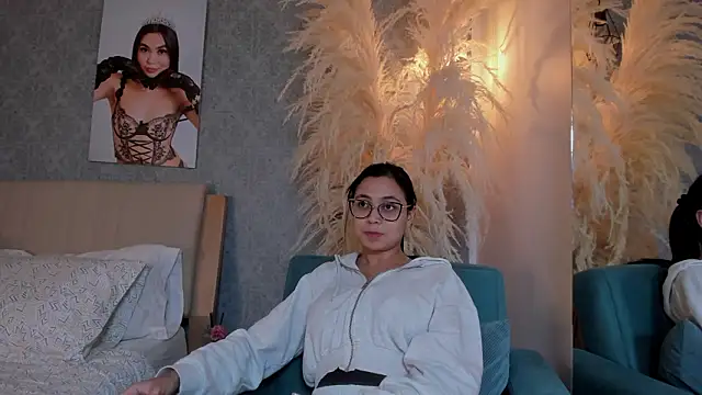 Lucia Brown  online show from March 14, 3:57 pm