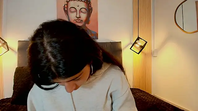 Cassie bloom online show from January 8, 7:40 pm