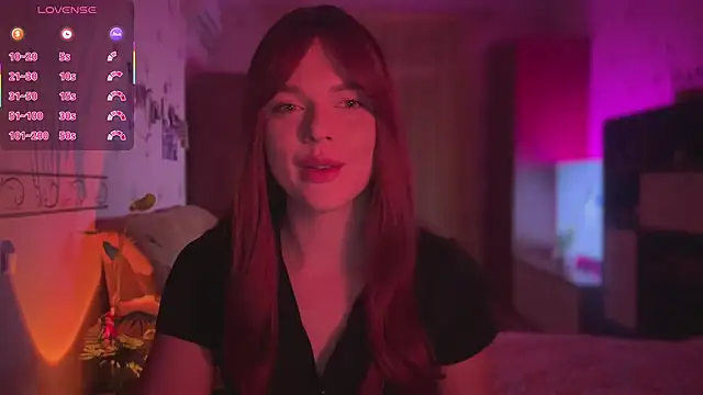 CherryRed Girl online show from March 23, 12:06 am