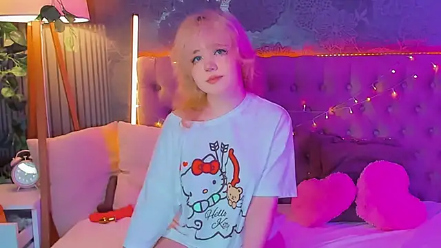 EmilyAngells online show from April 3, 6:00 am