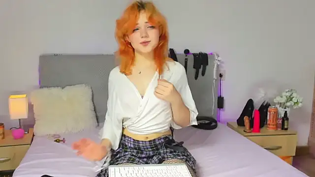 EmilyAngells online show from November 16, 9:10 am