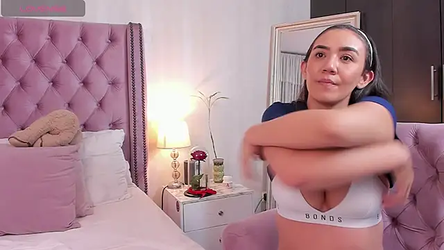 natashaleightt online show from January 11, 2:27 am