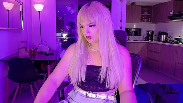 ScarletThompsonx online show from February 6, 3:32 am