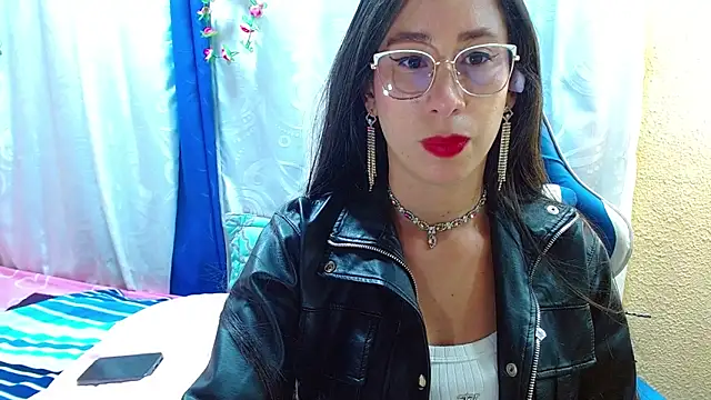 Gia leinn online show from January 15, 7:09 pm