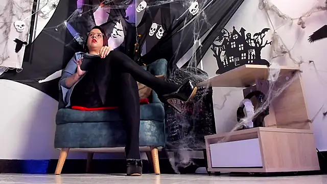 martina soto online show from October 25, 3:25 am