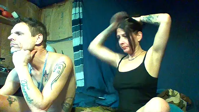 SillyRabbitz online show from February 9, 6:48 am