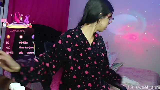 AhriSweet  online show from February 18, 1:21 pm