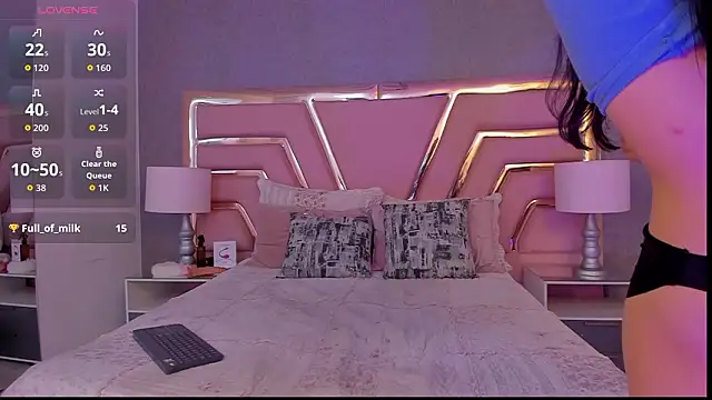 Gianna Watson online show from February 27, 5:57 pm