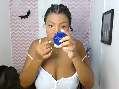 Snapshot of dayanacarson chatting on October 15, 4:09 pm dayanacarson online show from October 15, 4:09 pm