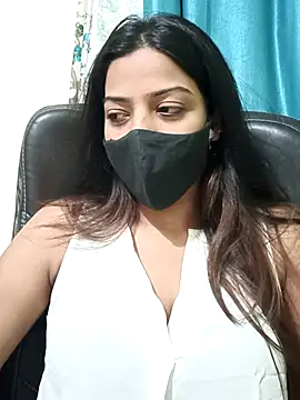 CRAZY  BITE online show from February 8, 9:40 pm