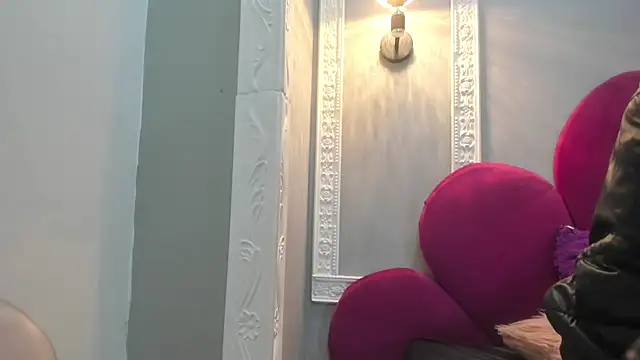 Bonniie 22 online show from April 10, 8:37 pm