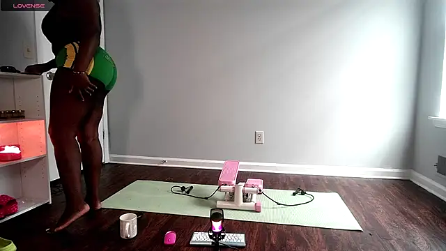 lovelyenigma365 online show from January 8, 6:45 pm