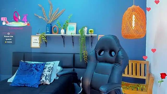 yessila parker online show from February 17, 10:14 am