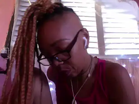 Ladyzee25 online show from March 17, 8:57 pm