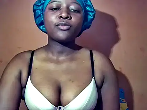 Snapshot of sexyhips2001 chatting on October 20, 5:21 am sexyhips2001 online show from October 20, 5:21 am