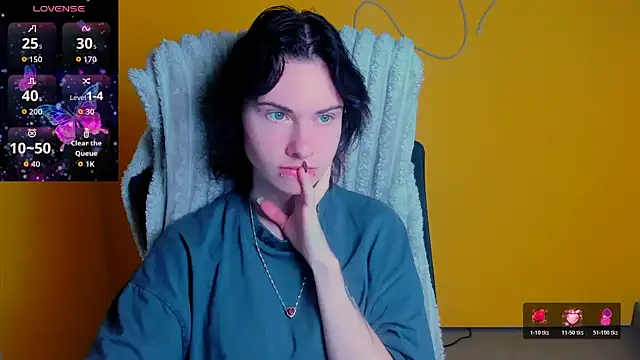 Fiona Night online show from May 13, 5:24 am