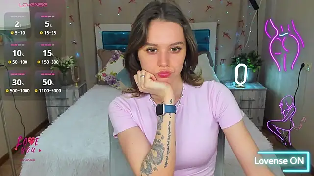 EmelyMason online show from March 20, 5:23 am