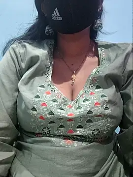 Sexyradha  online show from April 7, 9:28 pm