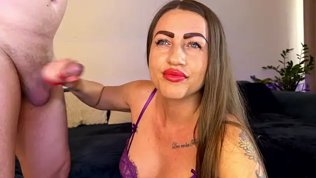 Milf Andy online show from July 1, 12:04 pm