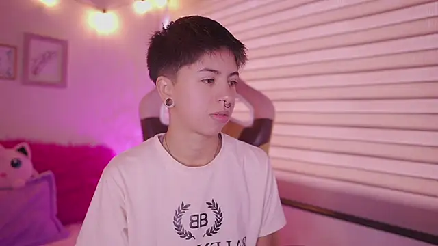 tommy blue online show from April 9, 12:32 pm