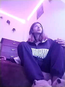 KratosAfroditacs online show from February 20, 7:47 pm