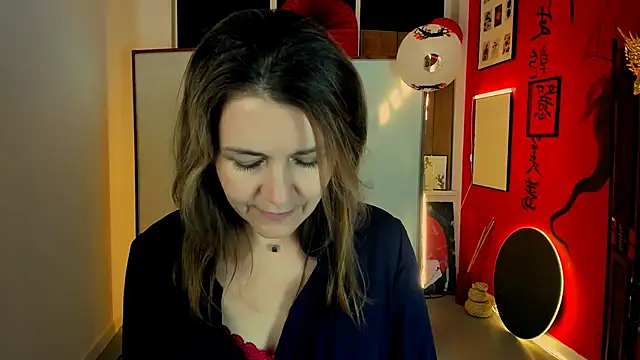 NicoleHitman online show from April 7, 1:35 pm