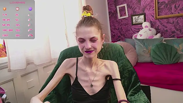 KittyRaine online show from March 18, 1:27 pm