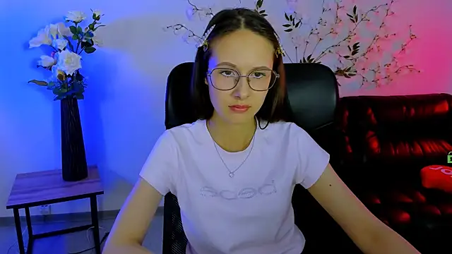 mona cloud online show from June 22, 8:22 am