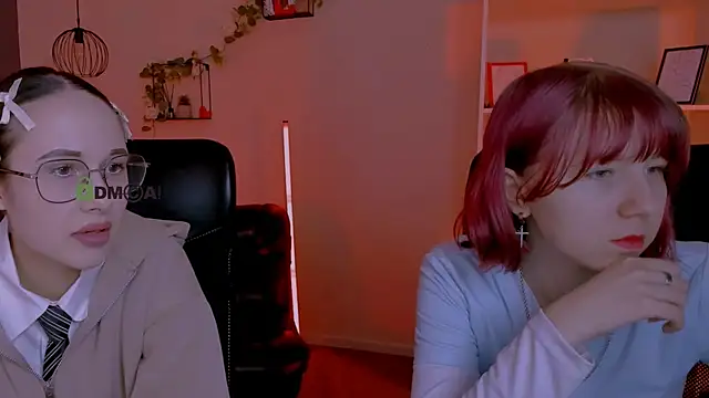 mona cloud online show from April 26, 7:33 pm