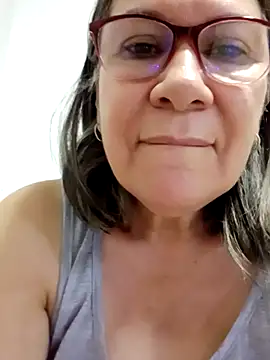 victoria wayne online show from December 16, 10:10 am