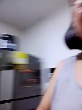 victoria wayne online show from April 13, 10:05 am