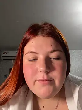 Dreamy Desire online show from October 12, 8:55 pm