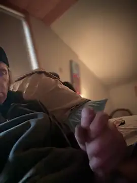 6poundtown9 online show from March 12, 5:59 pm