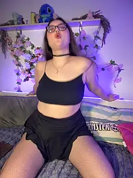 MiraLuccian online show from October 8, 5:28 pm